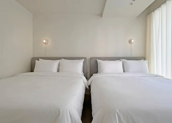 New Dh 2 / 3br 2bath / 3min Hongik Univ Stn Seoul